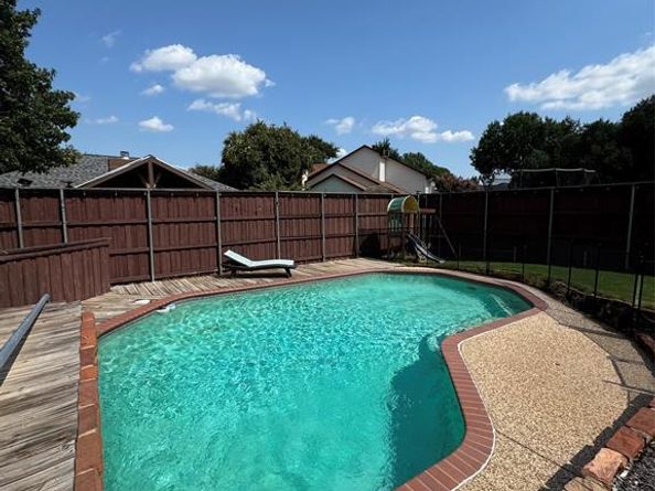 811  Fairlawn Street , Allen Texas 75002