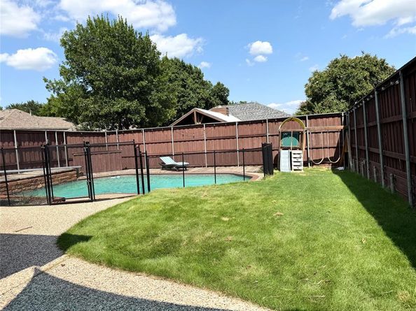 811  Fairlawn Street , Allen Texas 75002
