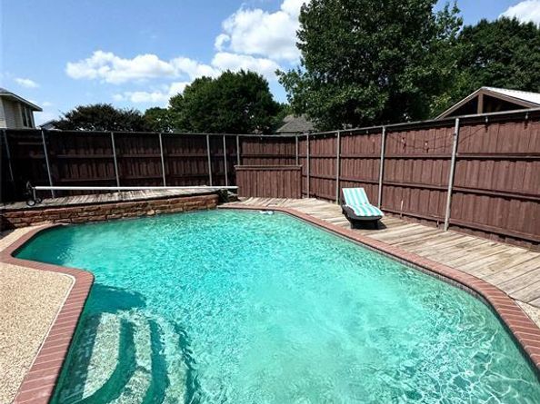 811  Fairlawn Street , Allen Texas 75002