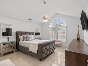 3100  Camellia Rose Drive  110, Fort Worth Texas 76116