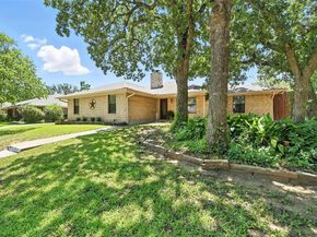 1504  Riviera Court , Arlington Texas 76012