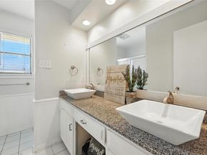 1504  Riviera Court , Arlington Texas 76012