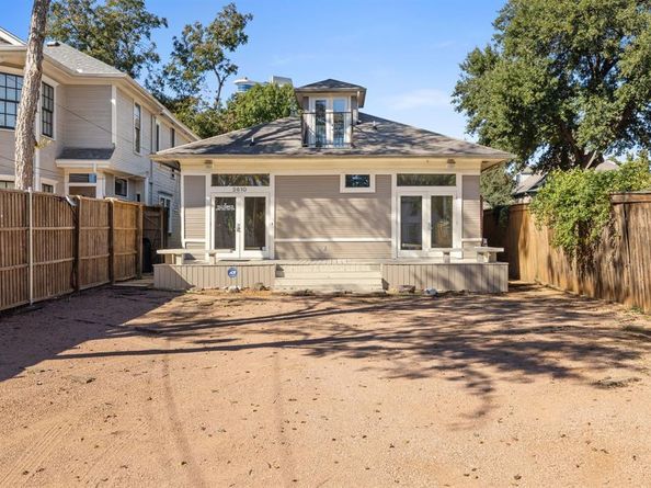 2610  State Street , Dallas Texas 75204