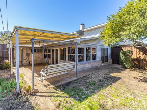 2881  Selma Lane , Farmers Branch Texas 75234