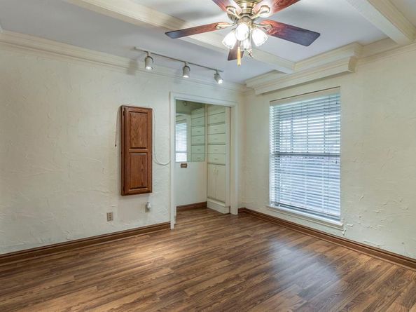 2881  Selma Lane , Farmers Branch Texas 75234
