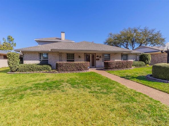 2881  Selma Lane , Farmers Branch Texas 75234