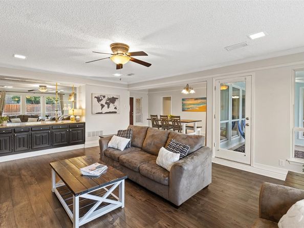 1105 E Spring Valley Road , Richardson Texas 75081