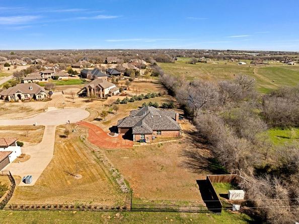 2885  Forest Hills Drive , Cross Roads Texas 76227