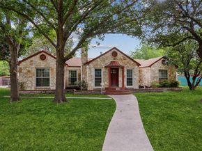 1402  Corto Drive , Dallas Texas 75218