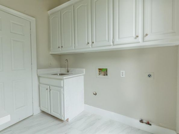 2302  Tiffany Court , Garland Texas 75043