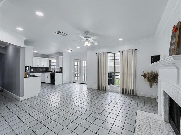 2501  Dahlia Drive , Fort Worth Texas 76123