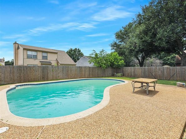 2501  Dahlia Drive , Fort Worth Texas 76123