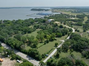 7750  Hanger Cutoff Road , Fort Worth Texas 76135