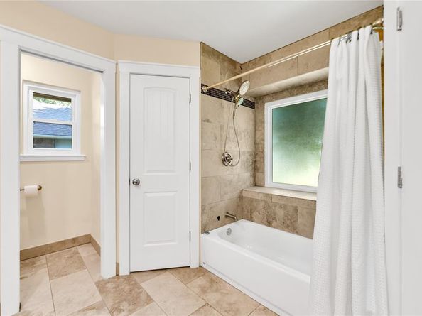 7612  Creekmoore Drive , Fort Worth Texas 76133