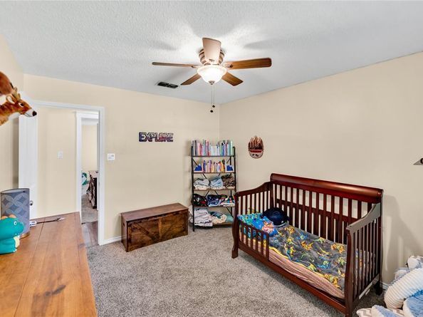 7612  Creekmoore Drive , Fort Worth Texas 76133