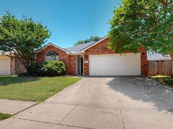 9016  Brushy Creek Trail , Fort Worth Texas 76118