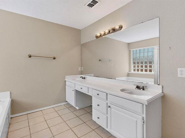 9016  Brushy Creek Trail , Fort Worth Texas 76118