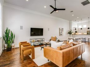 2123  Diversey Street , Dallas Texas 75201