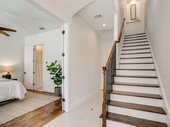 2123  Diversey Street , Dallas Texas 75201