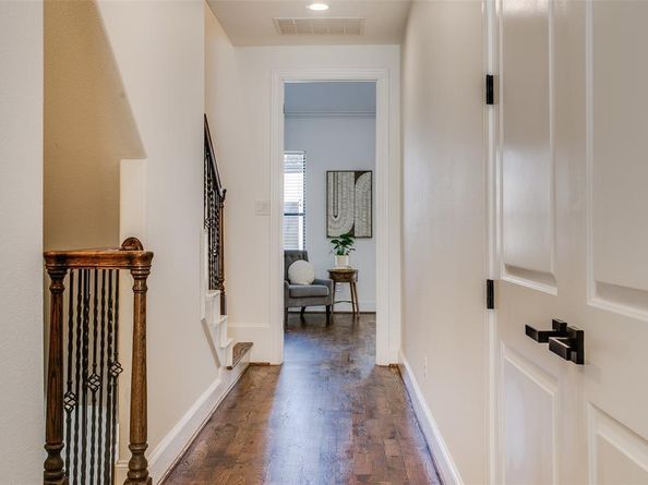 2123  Diversey Street , Dallas Texas 75201