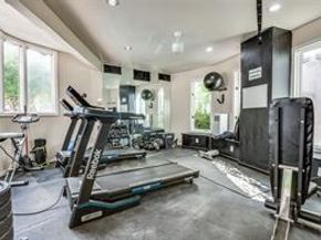 4040  Avondale Avenue  302, Dallas Texas 75219
