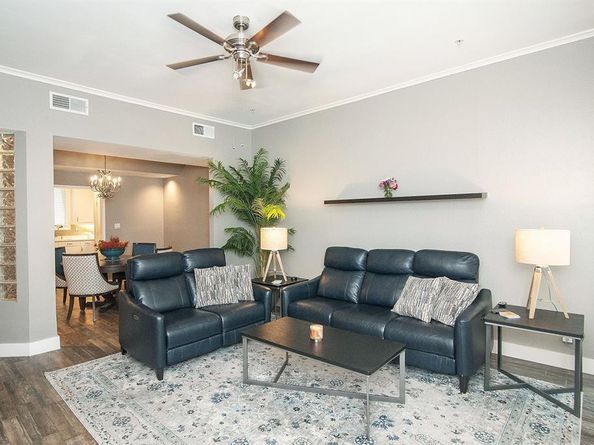 4040  Avondale Avenue  302, Dallas Texas 75219