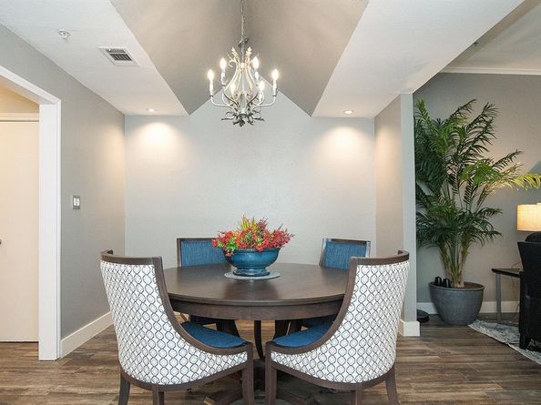 4040  Avondale Avenue  302, Dallas Texas 75219