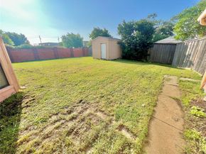 1101  Shawnee Trail , Carrollton Texas 75007