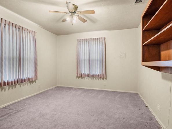 1124 E Mulkey Street , Fort Worth Texas 76104