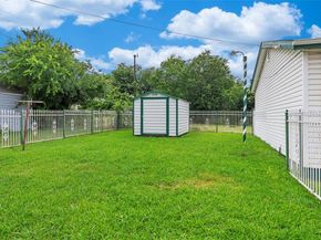 1124 E Mulkey Street , Fort Worth Texas 76104