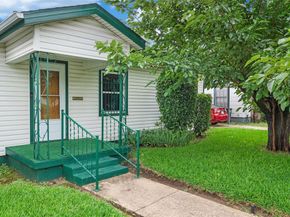 1124 E Mulkey Street , Fort Worth Texas 76104
