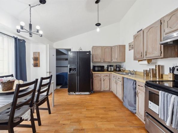 3812  Longmeadow Way , Fort Worth Texas 76133