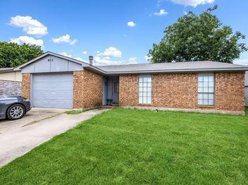 913  Valley View Drive 
