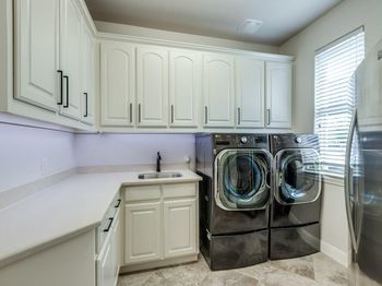 1141  Saint Peter Lane 