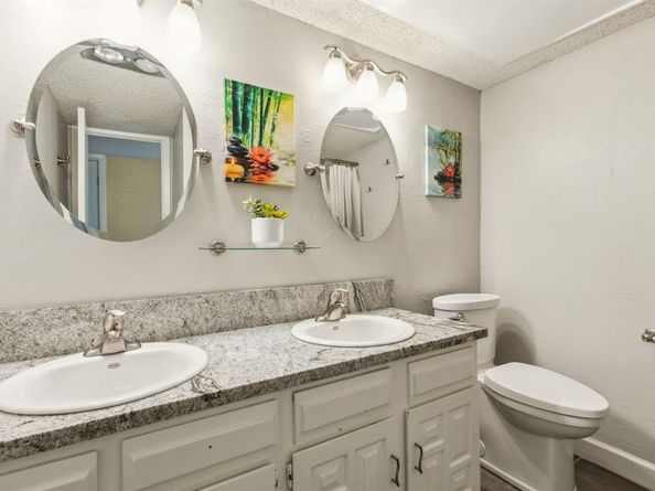 2902  Shady Lake Circle , Carrollton Texas 75006