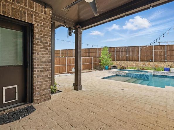 2010  Hollowcreek Trail , Lewisville Texas 75010