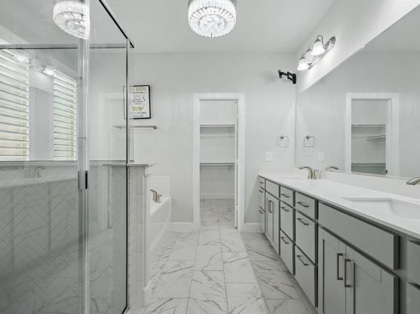 2010  Hollowcreek Trail , Lewisville Texas 75010