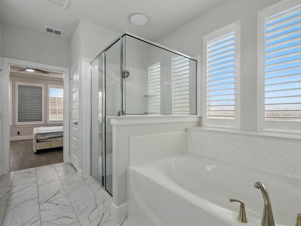 2010  Hollowcreek Trail , Lewisville Texas 75010