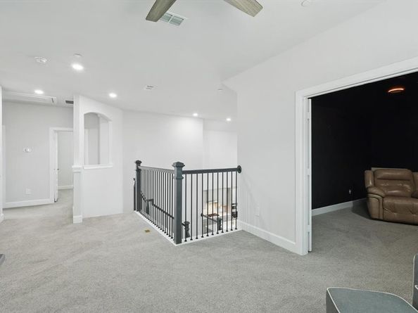 2010  Hollowcreek Trail , Lewisville Texas 75010