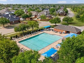 2930  Tangleglen Drive , Rockwall Texas 75032