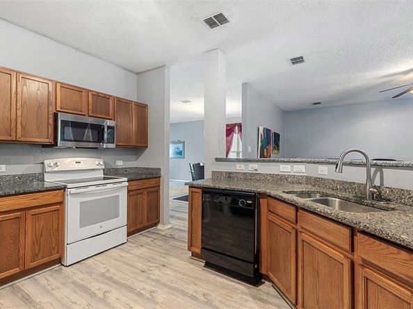 2930  Tangleglen Drive , Rockwall Texas 75032
