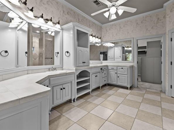 1019  Walnut Falls Circle , Mansfield Texas 76063