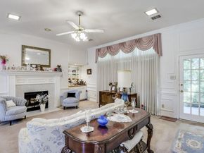 4901  Hidden Oaks Lane , Arlington Texas 76017