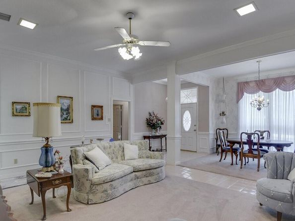 4901  Hidden Oaks Lane , Arlington Texas 76017