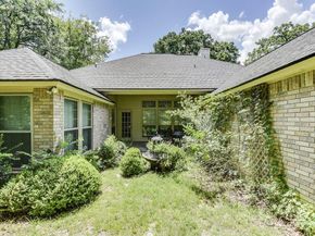4901  Hidden Oaks Lane , Arlington Texas 76017