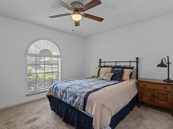 309  Faircrest Drive , Garland Texas 75040