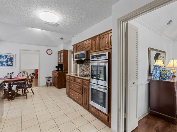 309  Faircrest Drive , Garland Texas 75040