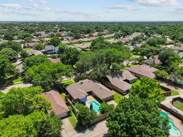 309  Faircrest Drive , Garland Texas 75040