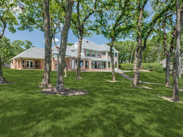 452  Windjammer Lane , Azle Texas 76020