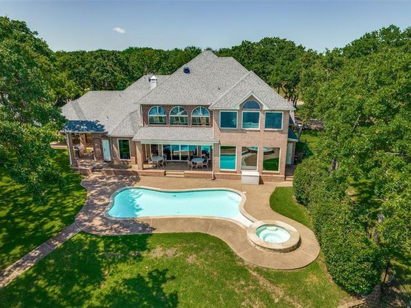 452  Windjammer Lane , Azle Texas 76020